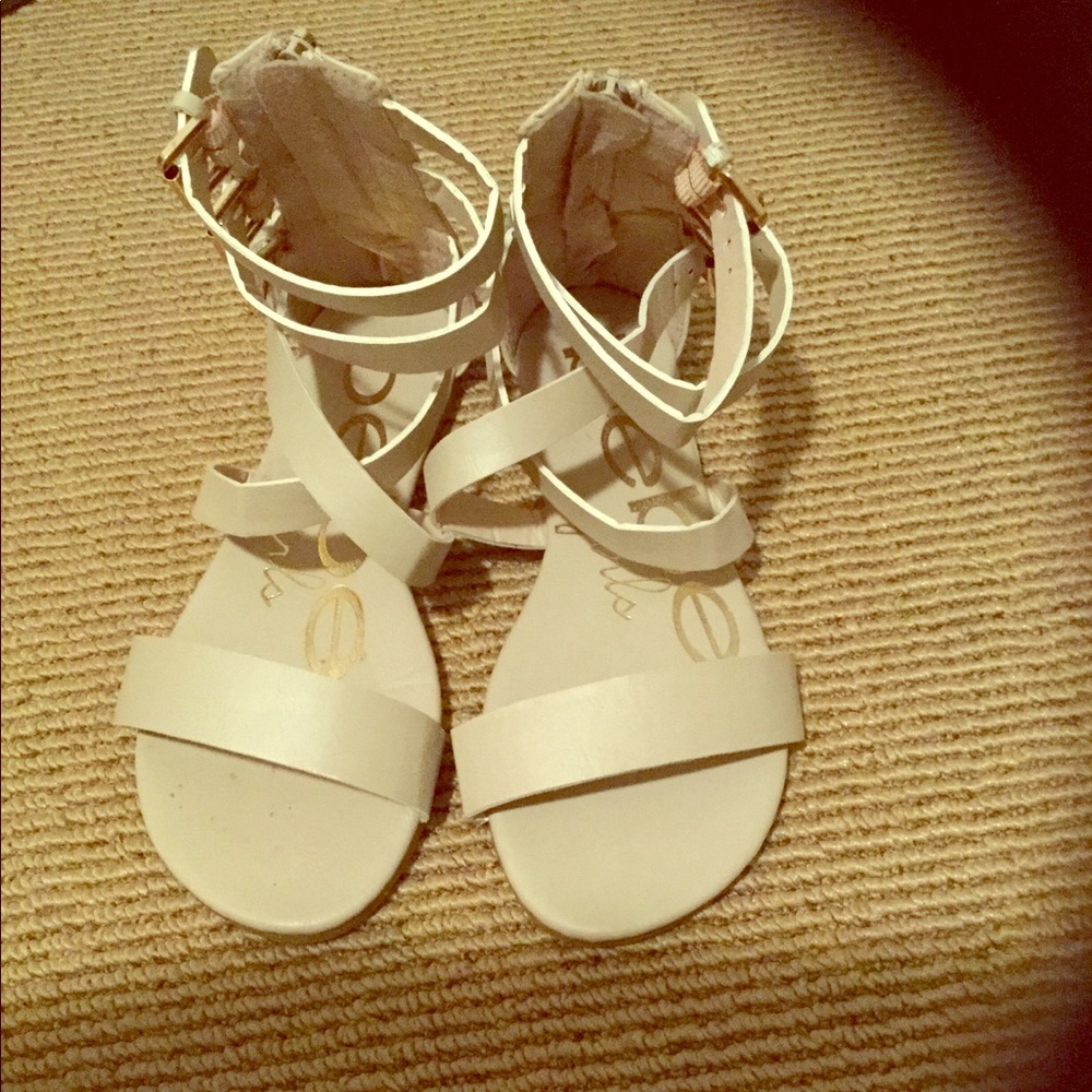Girls sandals
